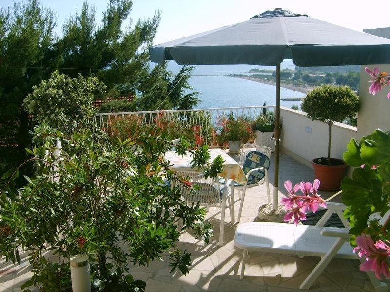 Apartment In Omis With Sea View, Balcony, Air Conditioning, Wi-Fi エクステリア 写真