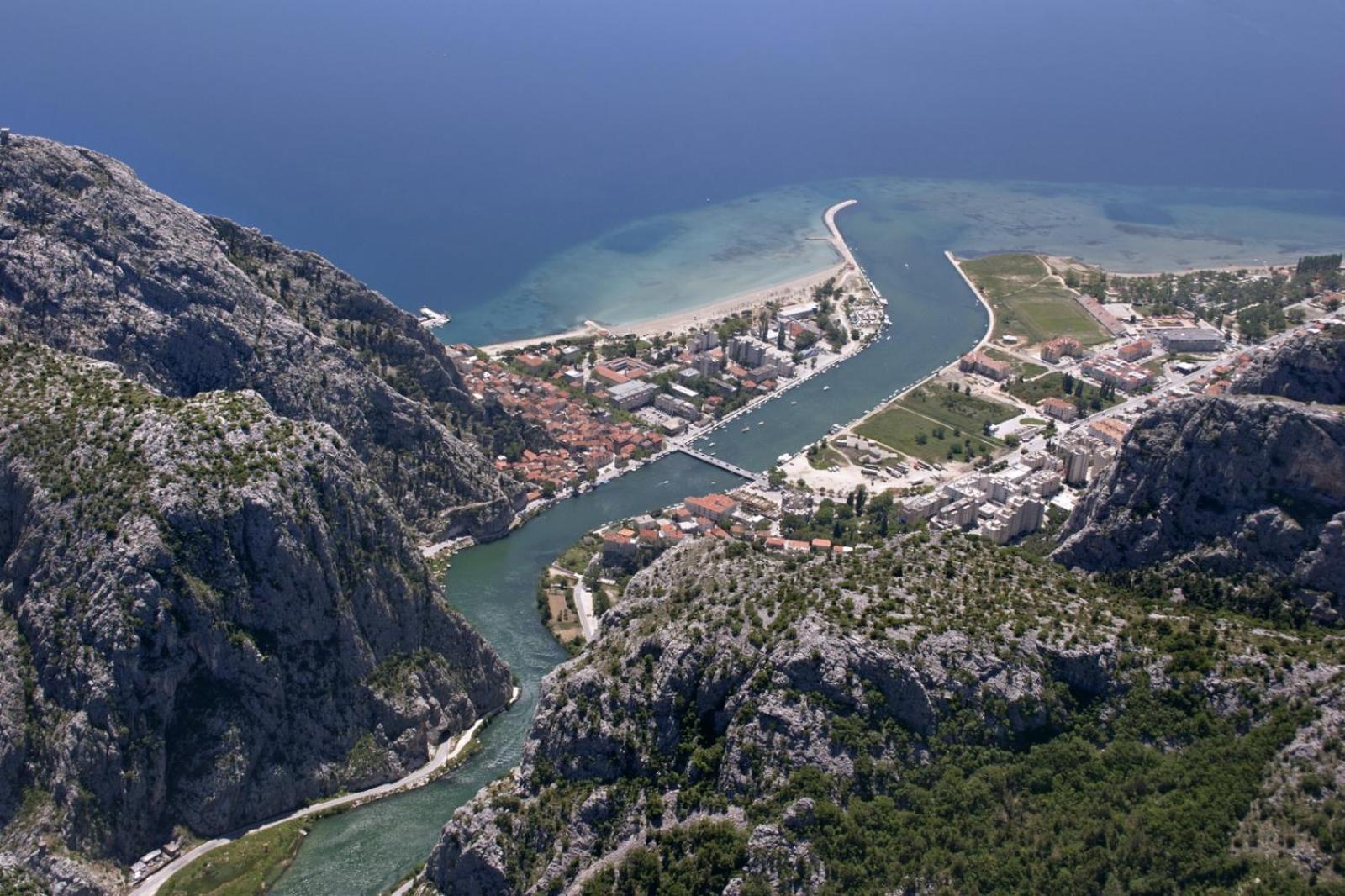 Apartment In Omis With Sea View, Balcony, Air Conditioning, Wi-Fi エクステリア 写真
