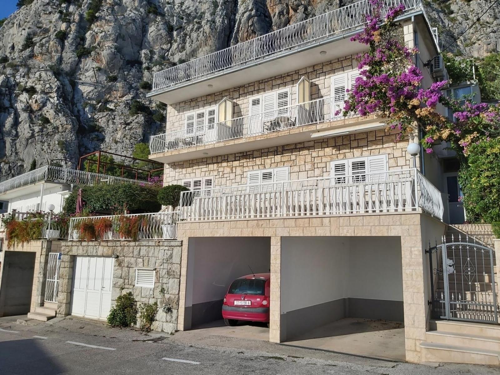Apartment In Omis With Sea View, Balcony, Air Conditioning, Wi-Fi エクステリア 写真